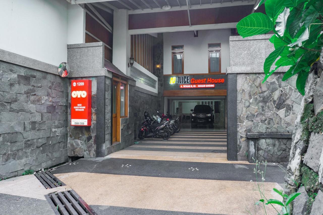 Oyo 1209 Tirtasari Nice Guesthouse Bandung Exterior foto