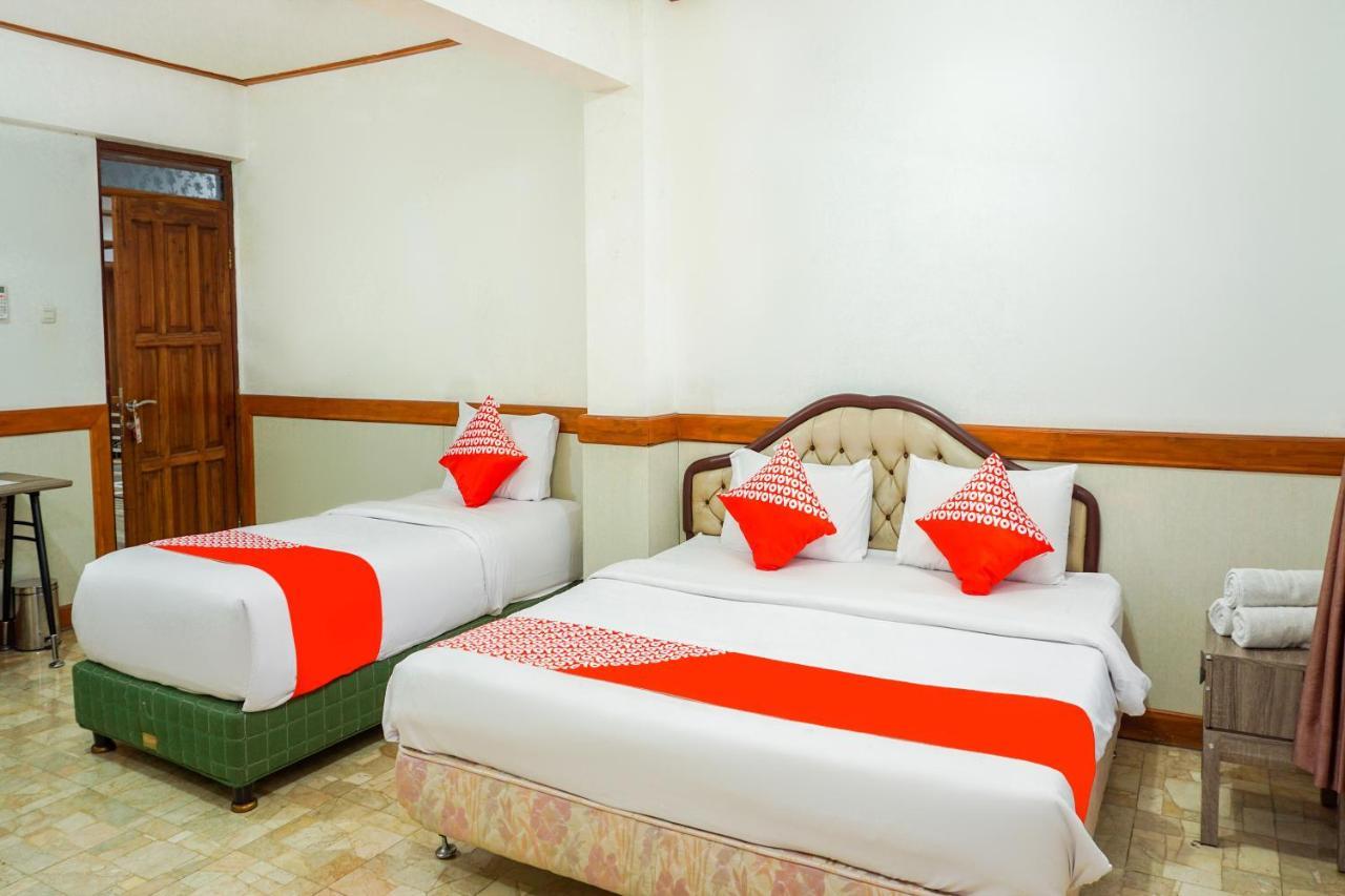 Oyo 1209 Tirtasari Nice Guesthouse Bandung Exterior foto