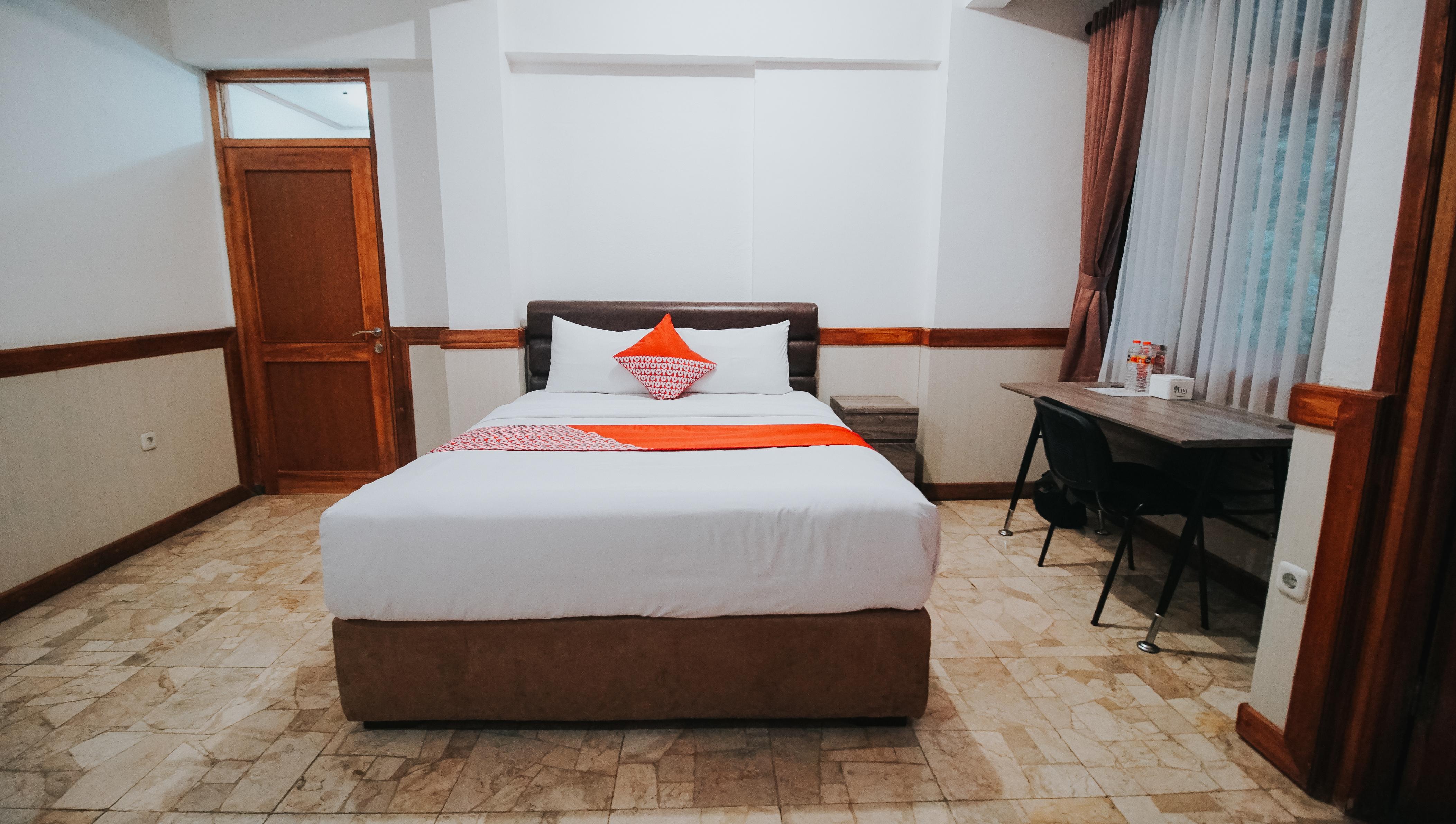 Oyo 1209 Tirtasari Nice Guesthouse Bandung Exterior foto