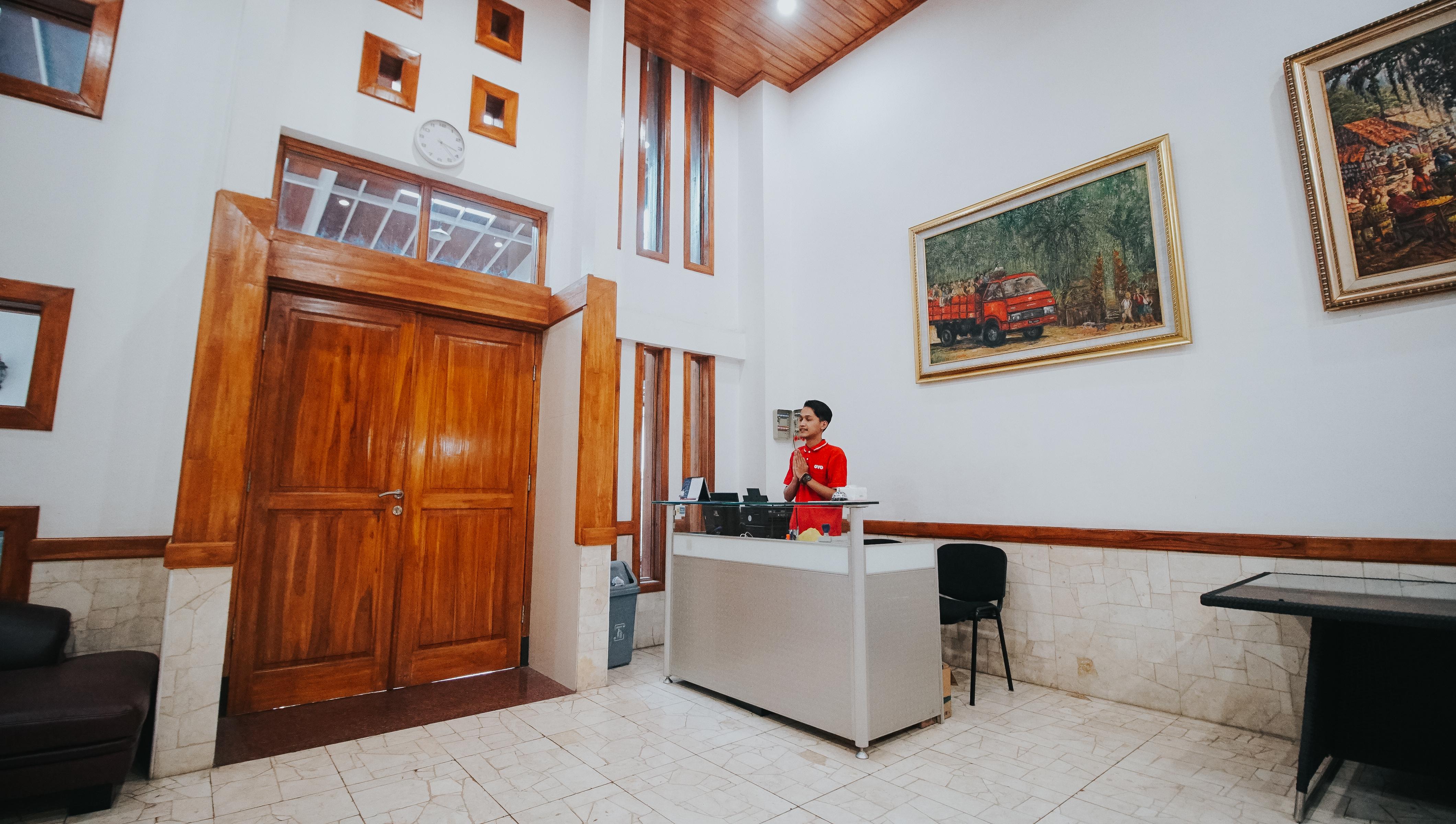 Oyo 1209 Tirtasari Nice Guesthouse Bandung Exterior foto